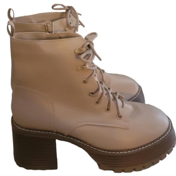 Altar'd State Shoes - Chunky alterd state lace up boots NWOB